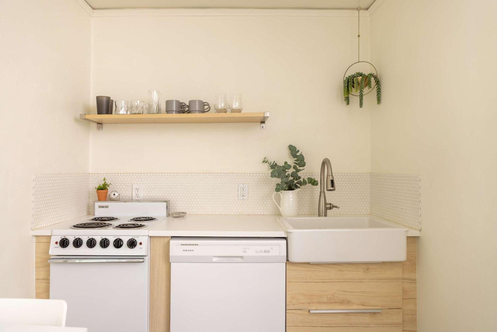 Appartamento Its Back Historic Flat In Downtown Boise Esterno foto